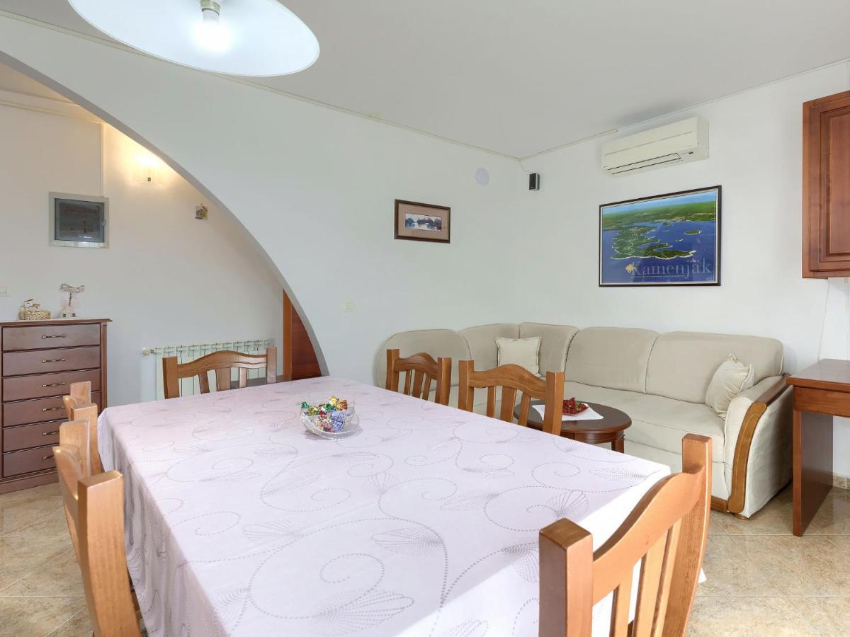 Matej By Interhome Apartmán *