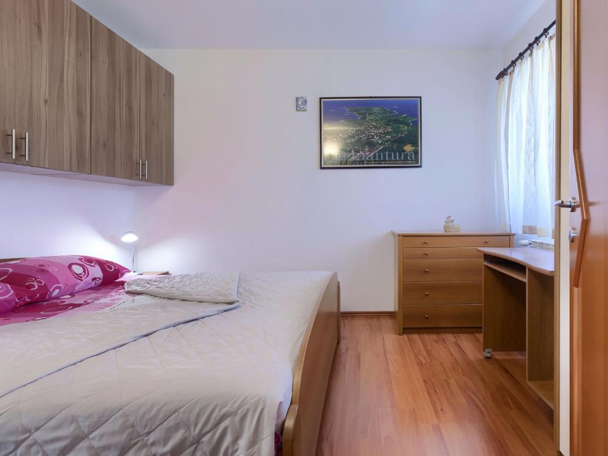 Matej By Interhome Apartmán Pula